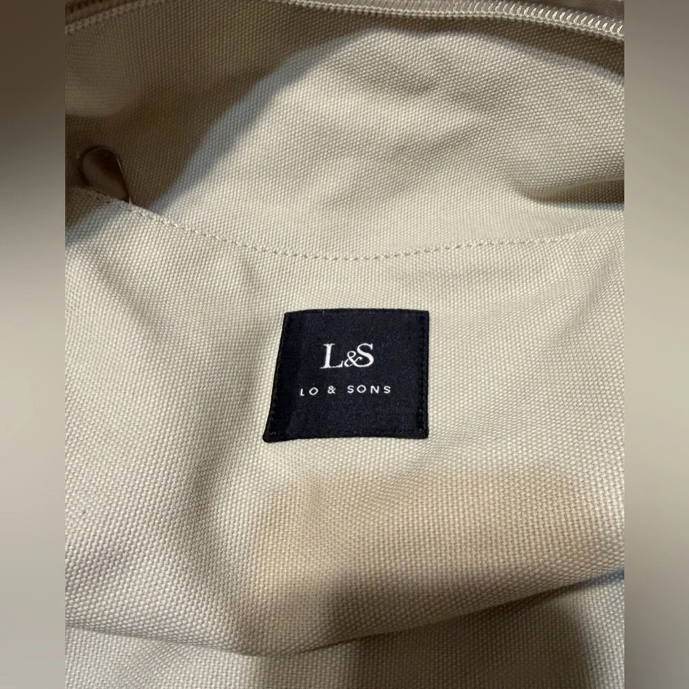 Lo & Sons NWOT Catalina Deluxe Canvas Duffel Tote Bag with Shoe Compartment - Picture 9 of 11
